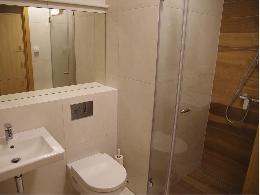 Hotel Uniejow Cameră foto